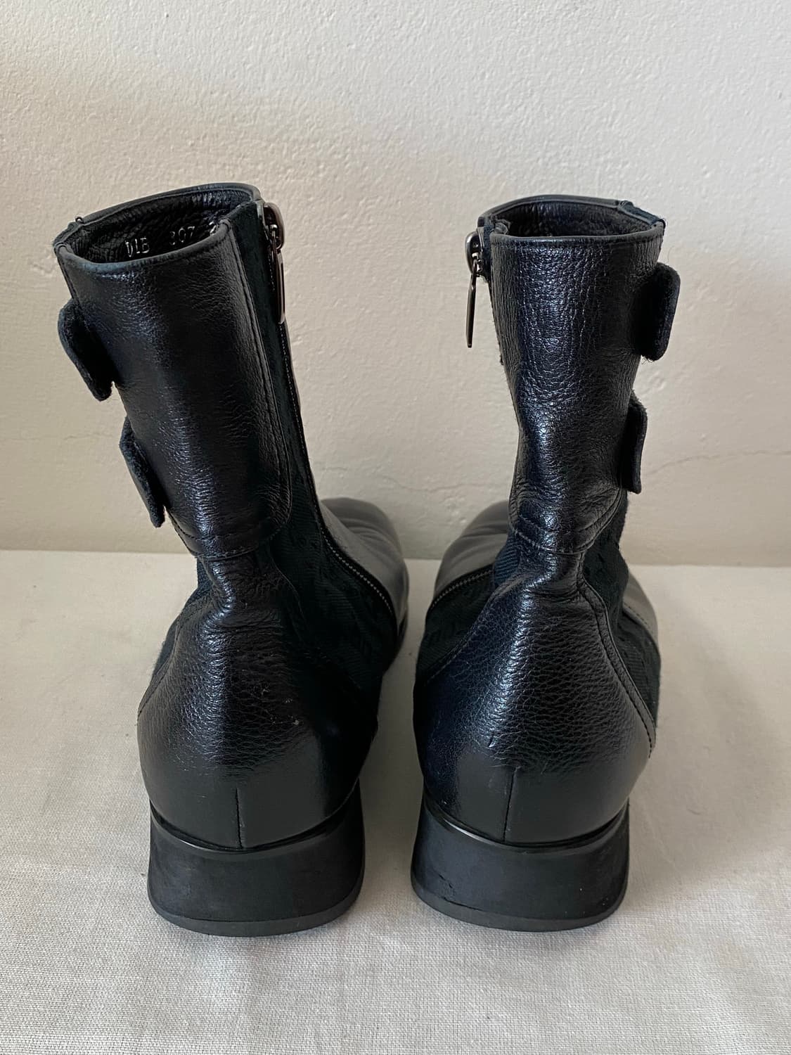 닥스 블랙 부츠 상품이미지3