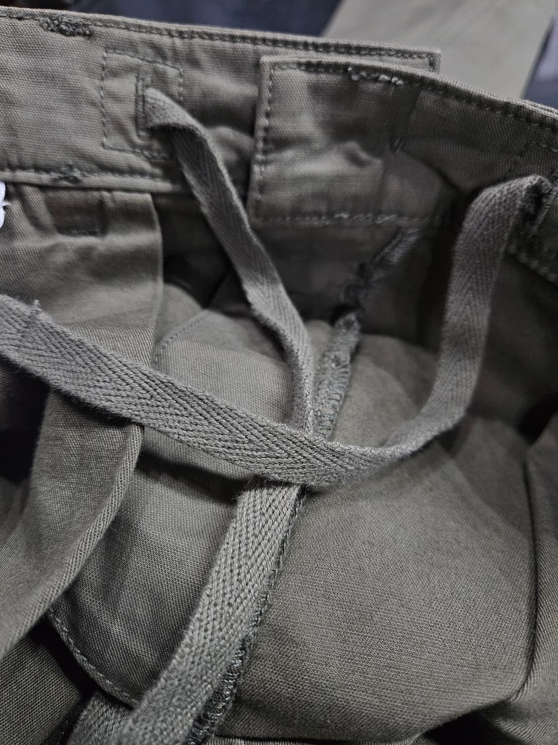 유니클로 카키 남성 허리 32~33 카고팬츠  상품이미지9