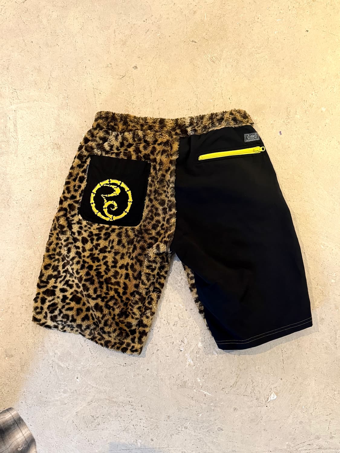 ROLLING CRADLE – Leopard Hybrid Shorts   상품이미지8