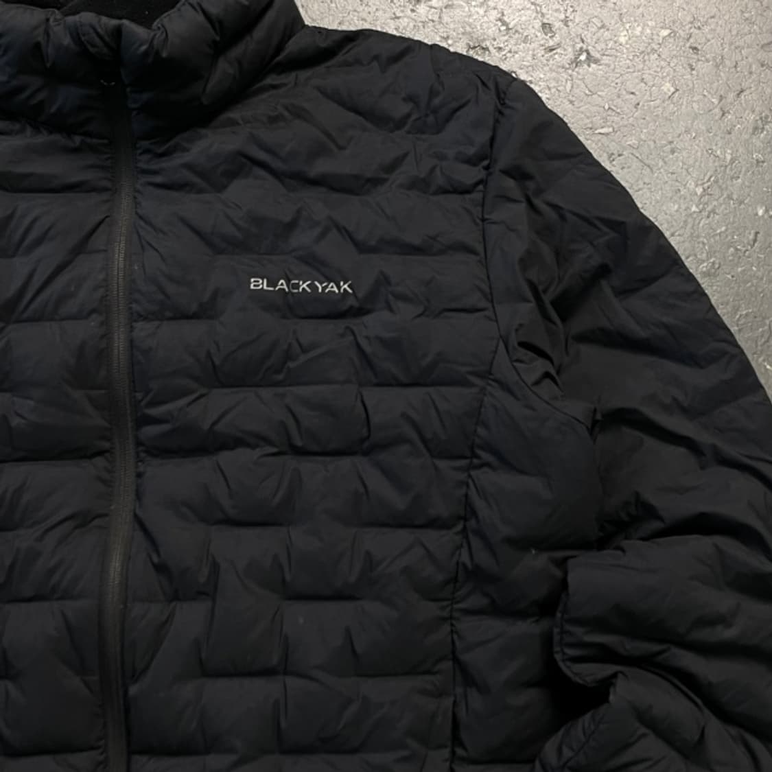 105 블랙야크 경량패딩 상품이미지2