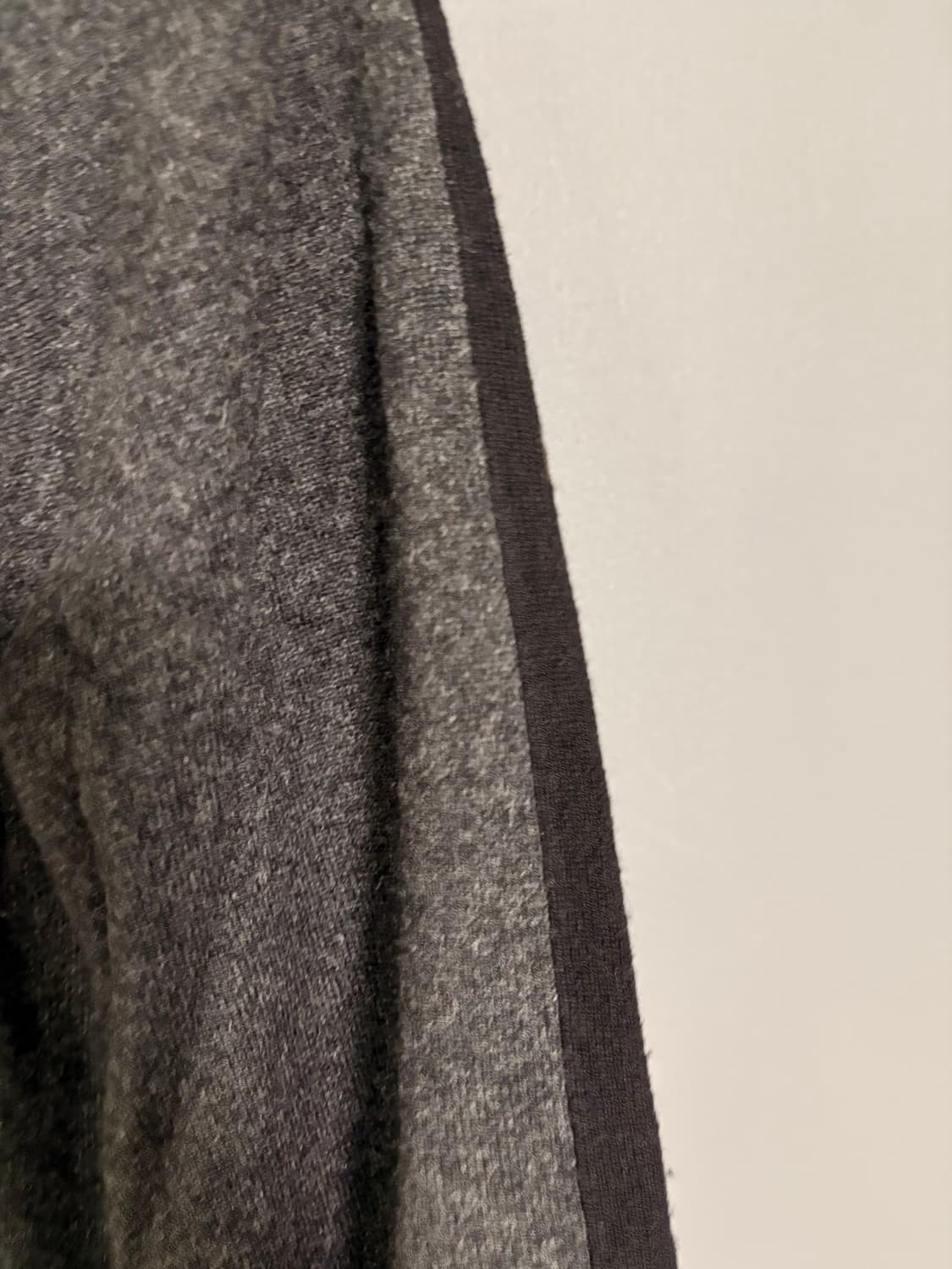 발렌시아가 그레이/블랙 니트  상품이미지3