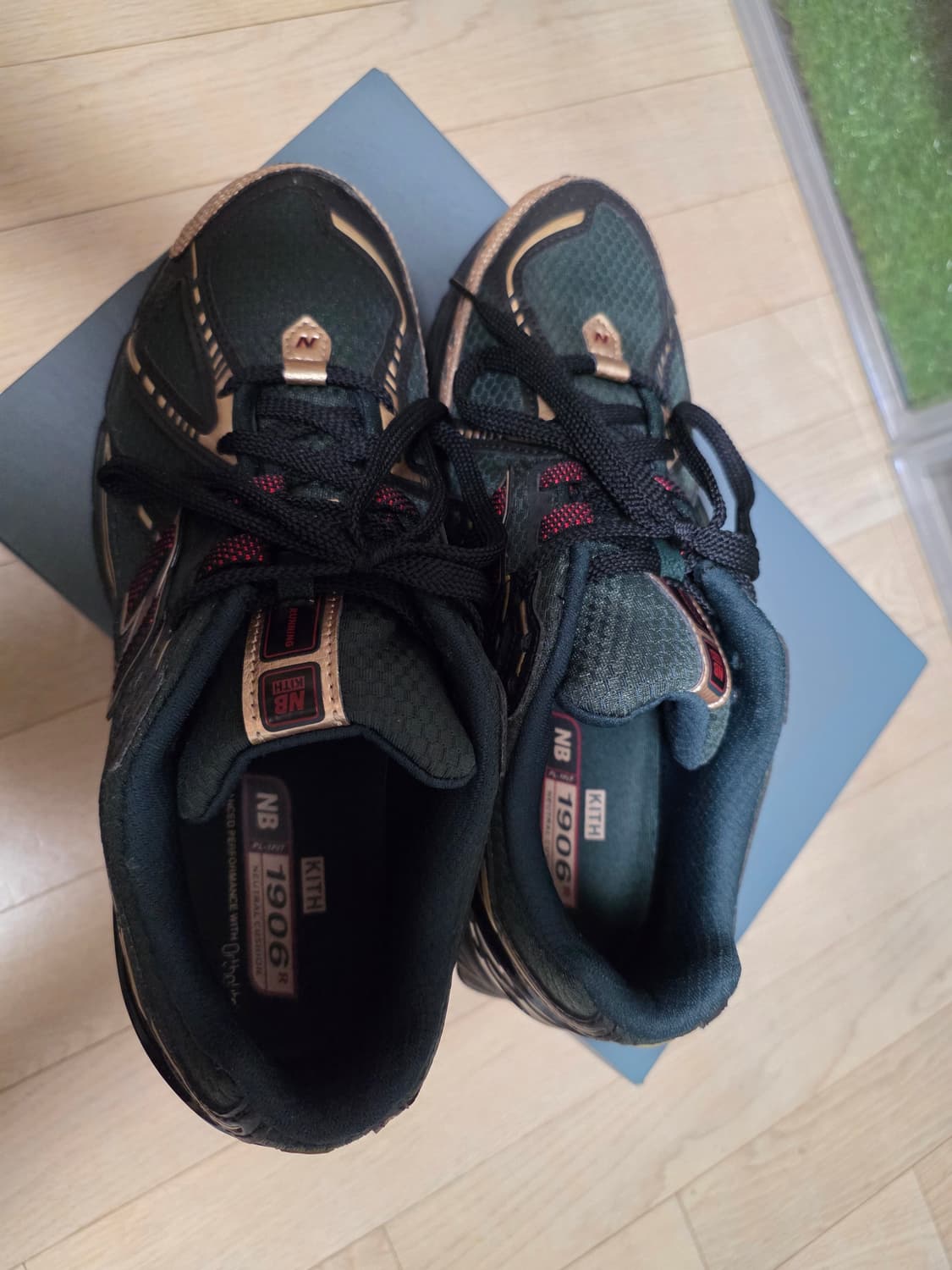 뉴발란스 x 키스 1906R 블랙 그린 275 상품이미지3