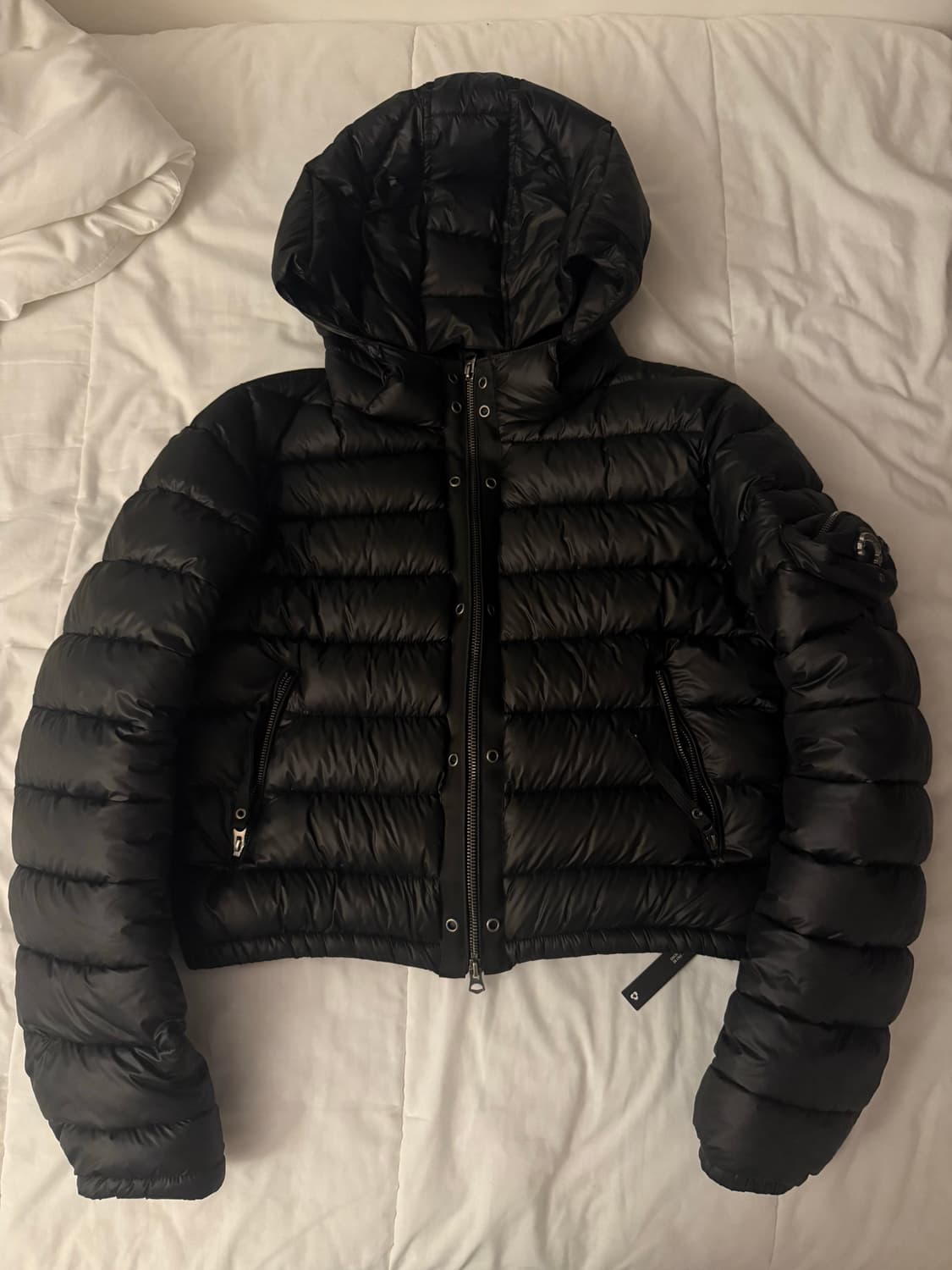 배드블러드 경량패딩 상품이미지1