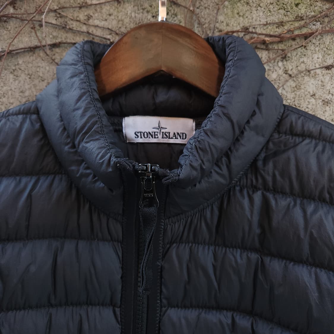 [95] 스톤아일랜드 다크그레이 경량 패딩 상품이미지3