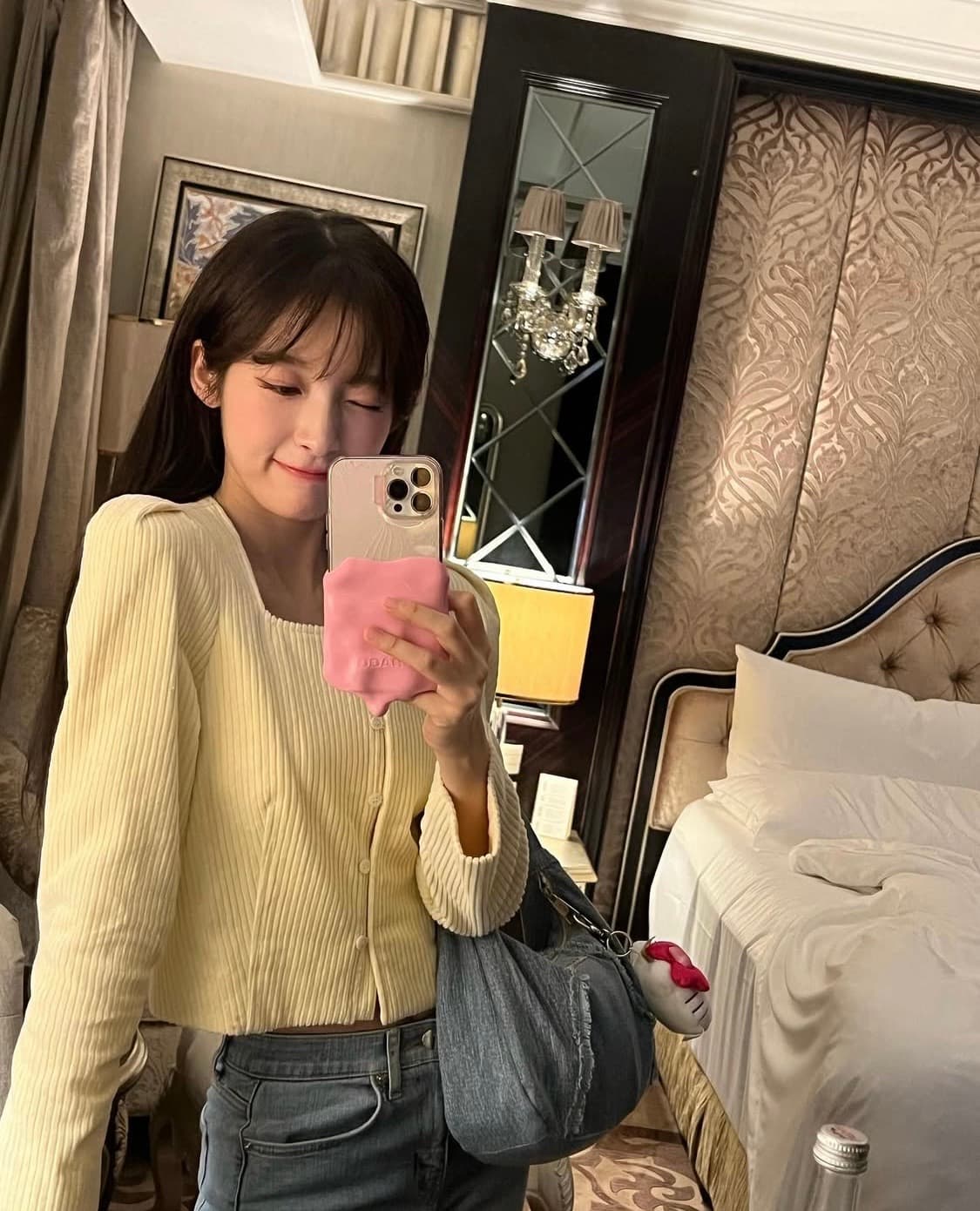 마론에디션 코듀로이 블라우스 오마이걸 아린 착용 상품이미지1