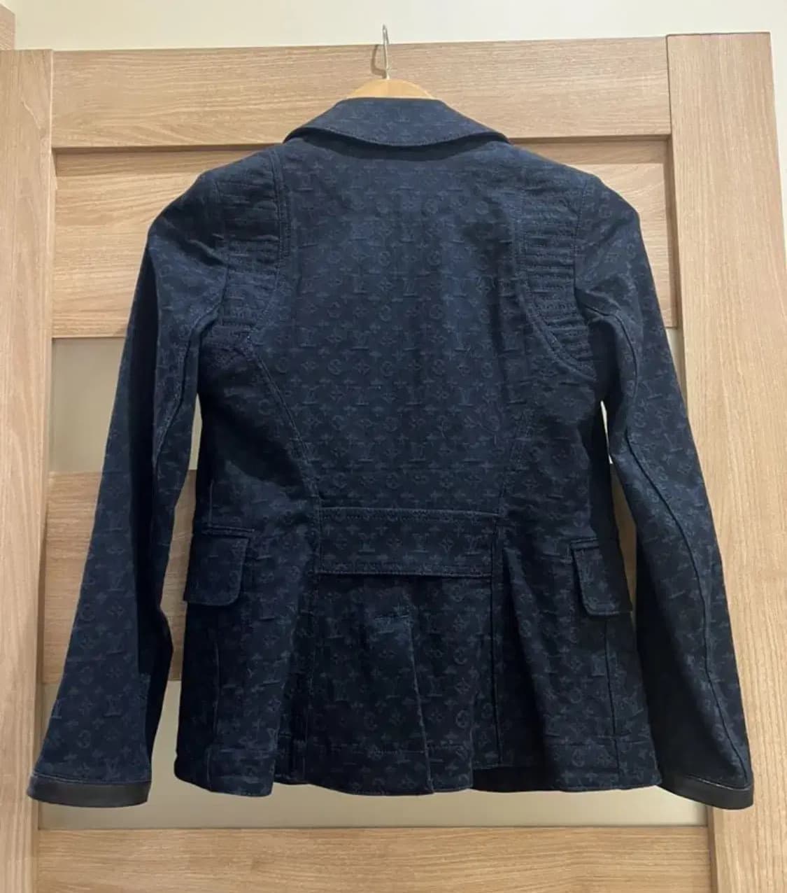 루이비통 모노그램 패턴 데님수트(코튼/디테일-레더)34 사이즈-해외발송 상품이미지3