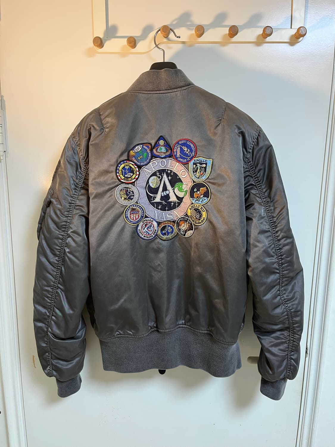 알파인더스트리 배틀워싱 아폴로 MA-1 항공점퍼 M 상품이미지2