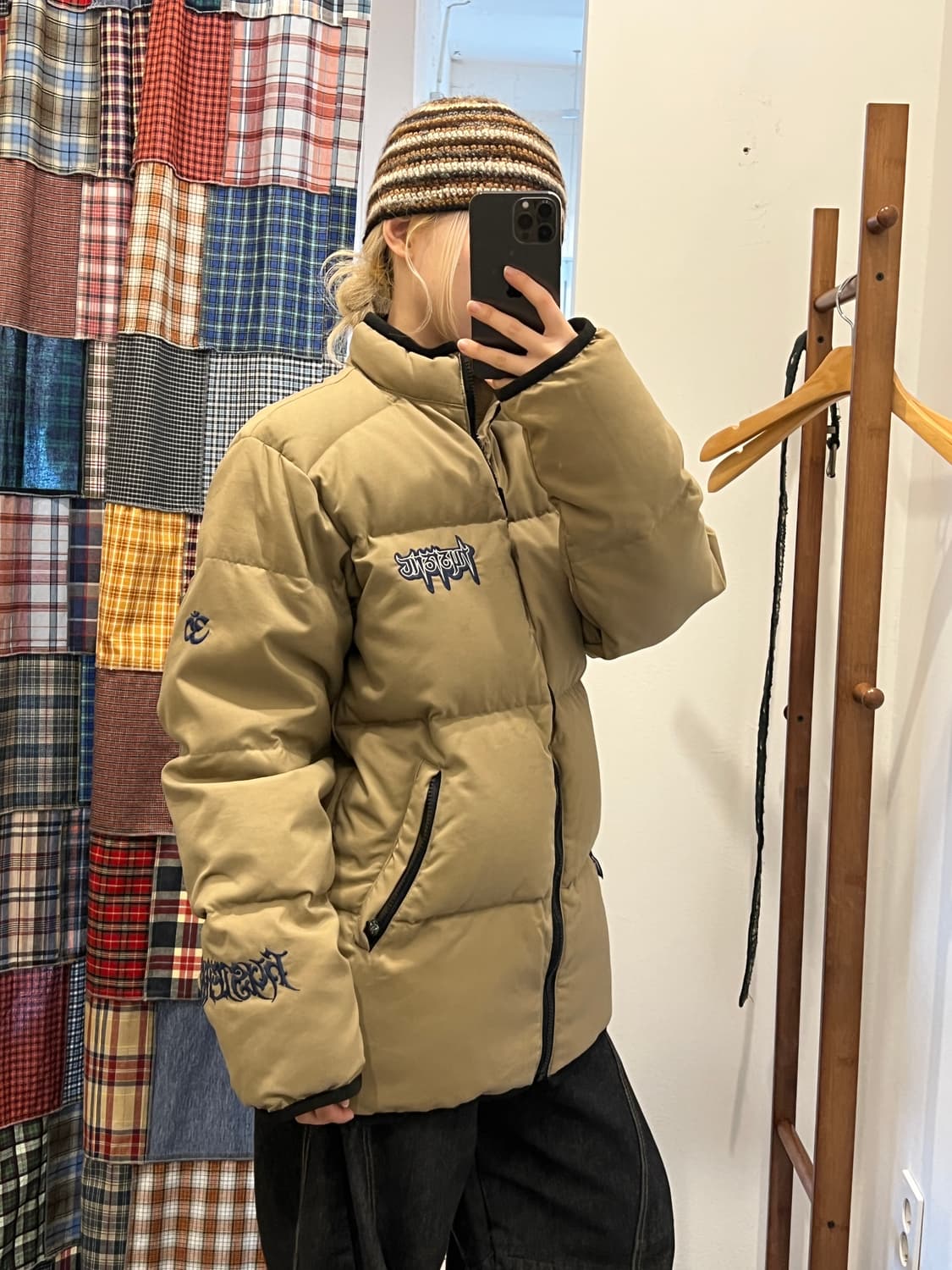 히스테릭글래머 카키베이지 로고 퀄팅 패딩 상품이미지1