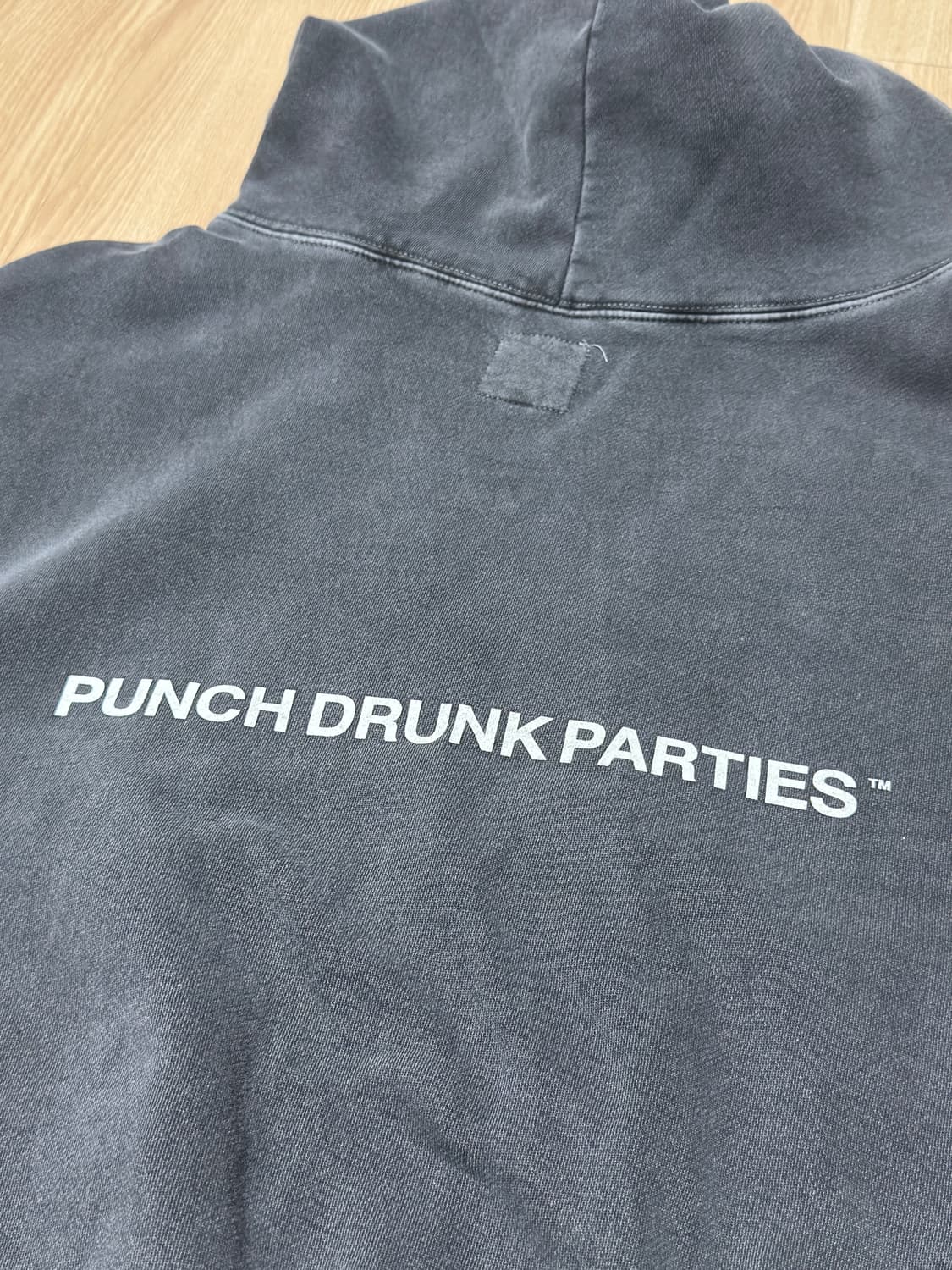 펀치드렁크파티즈 피그먼트 후드 m 상품이미지5