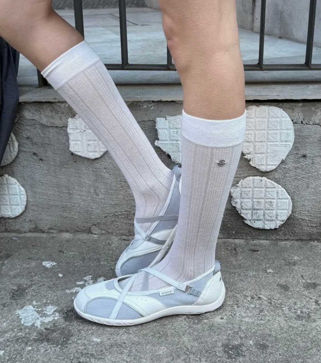 오찌 OTZ 로마리 밴딩 플랫 스니커즈 화이트 230 상품이미지1