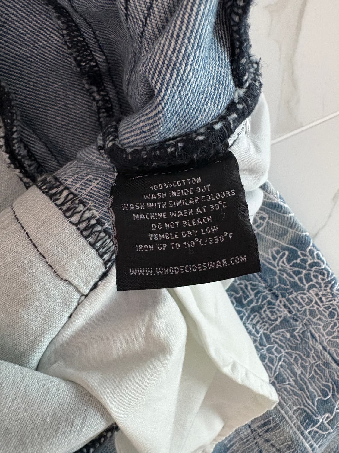 WHO DECIDES WAR 디스진 상품이미지3