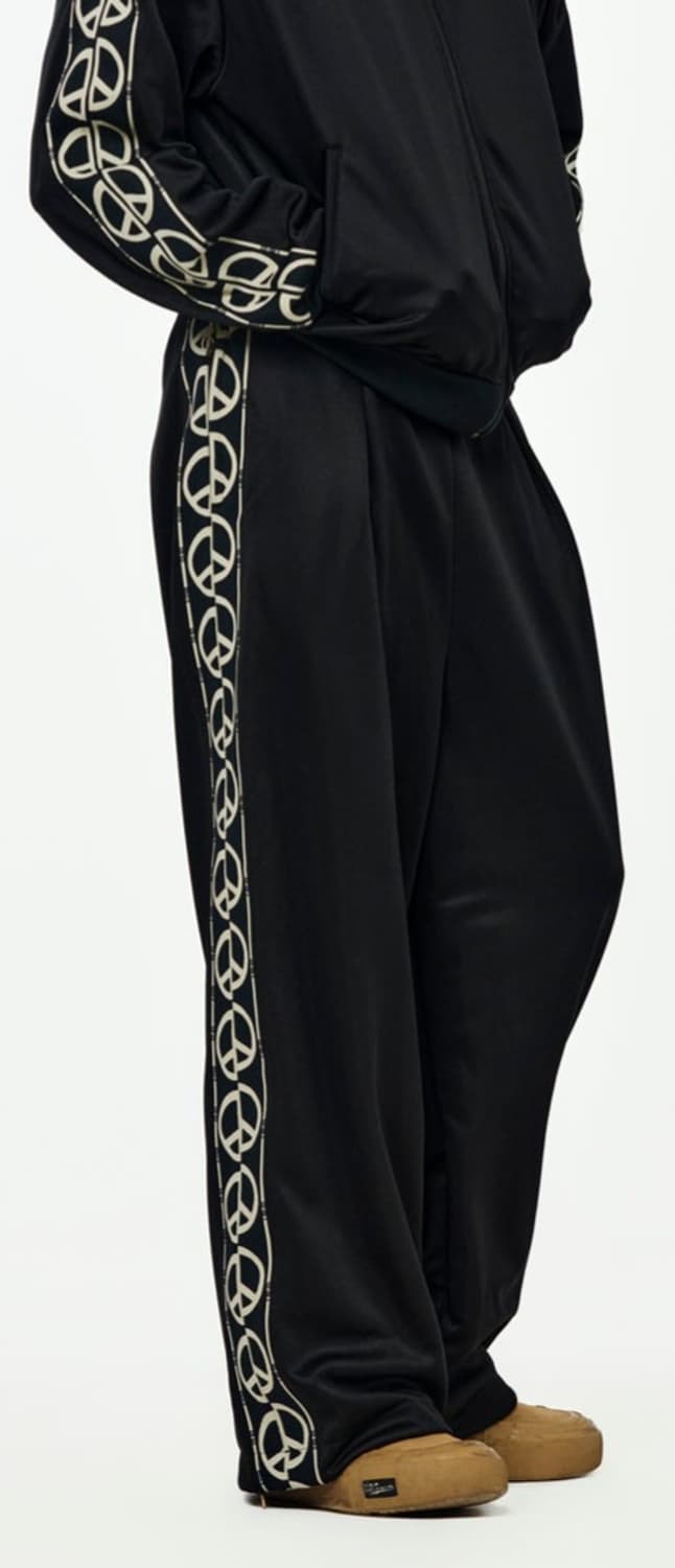 캐피탈 TH.DD 배기 트랙 팬츠 스무스 저지 블랙 판매 합니다. 상품이미지3