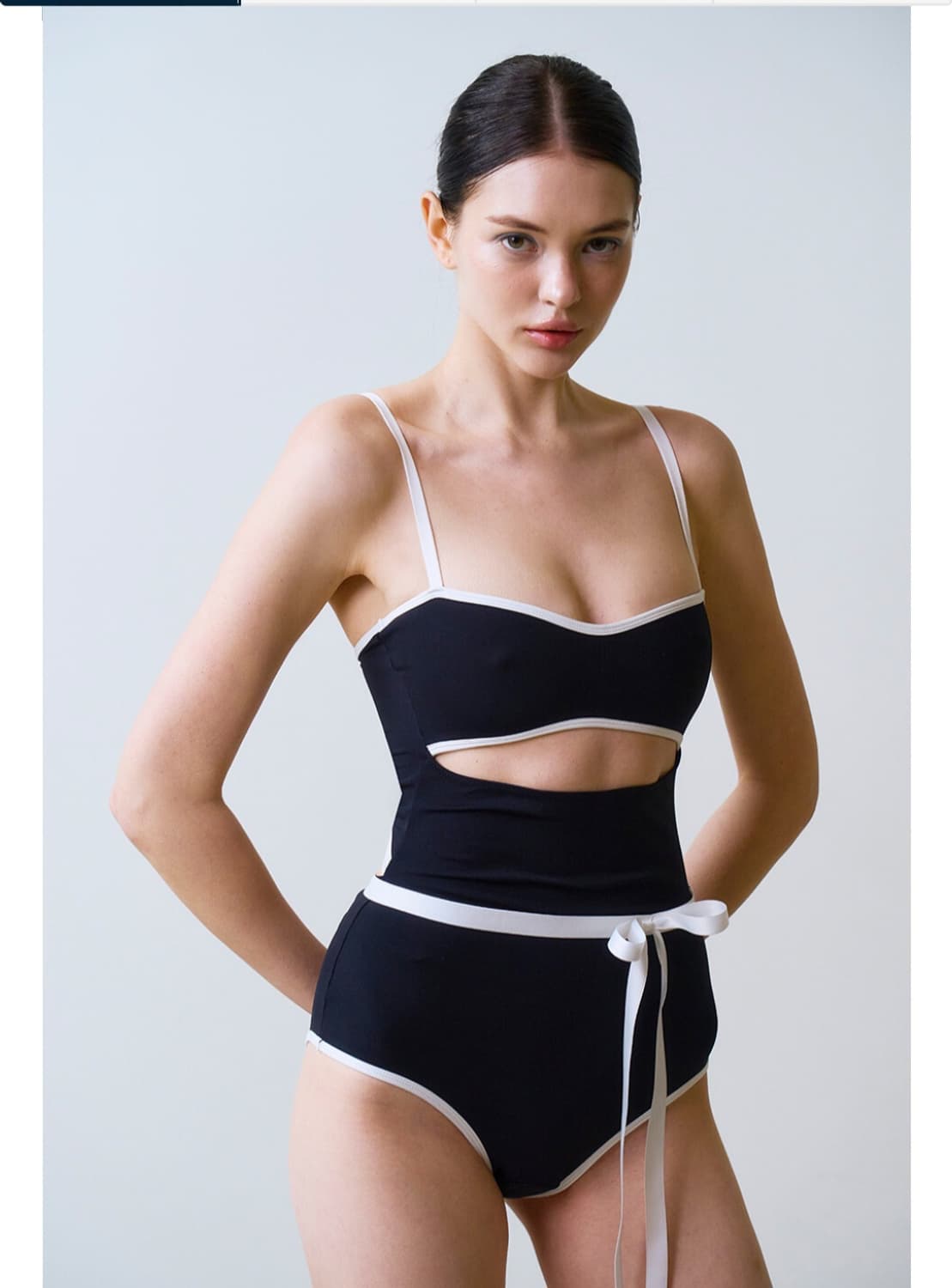 [새상품] 비나제이 블랙 라인 모노키니 상품이미지1