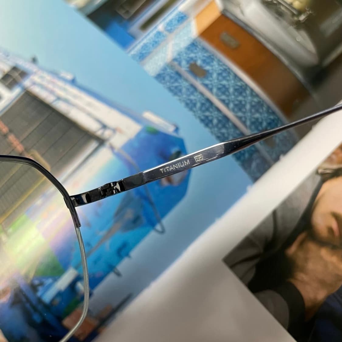 투브릿지 실버 티타늄 반무테 보잉 안경 상품이미지6