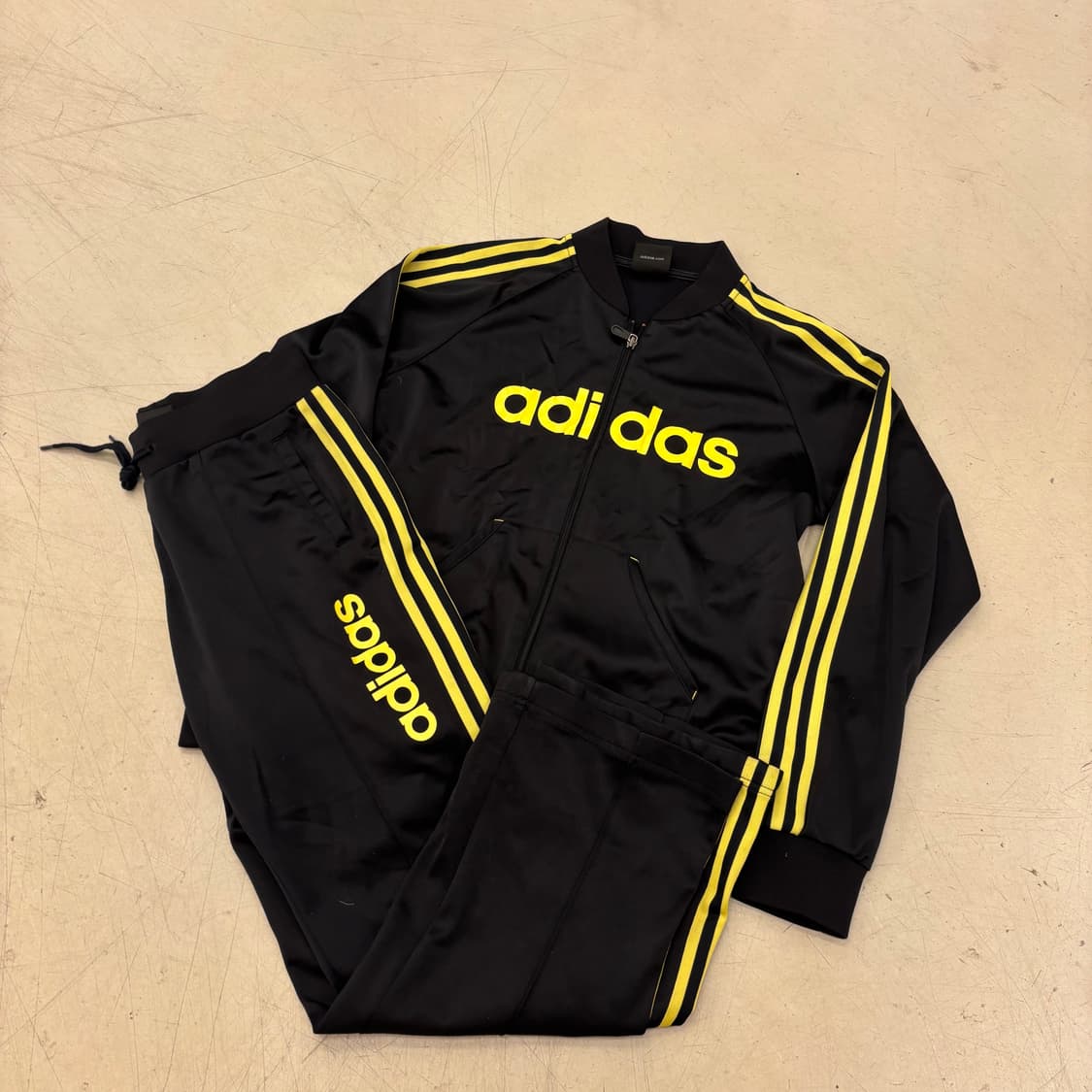 아디다스 트랙 져지 팬츠 세트 상품이미지1