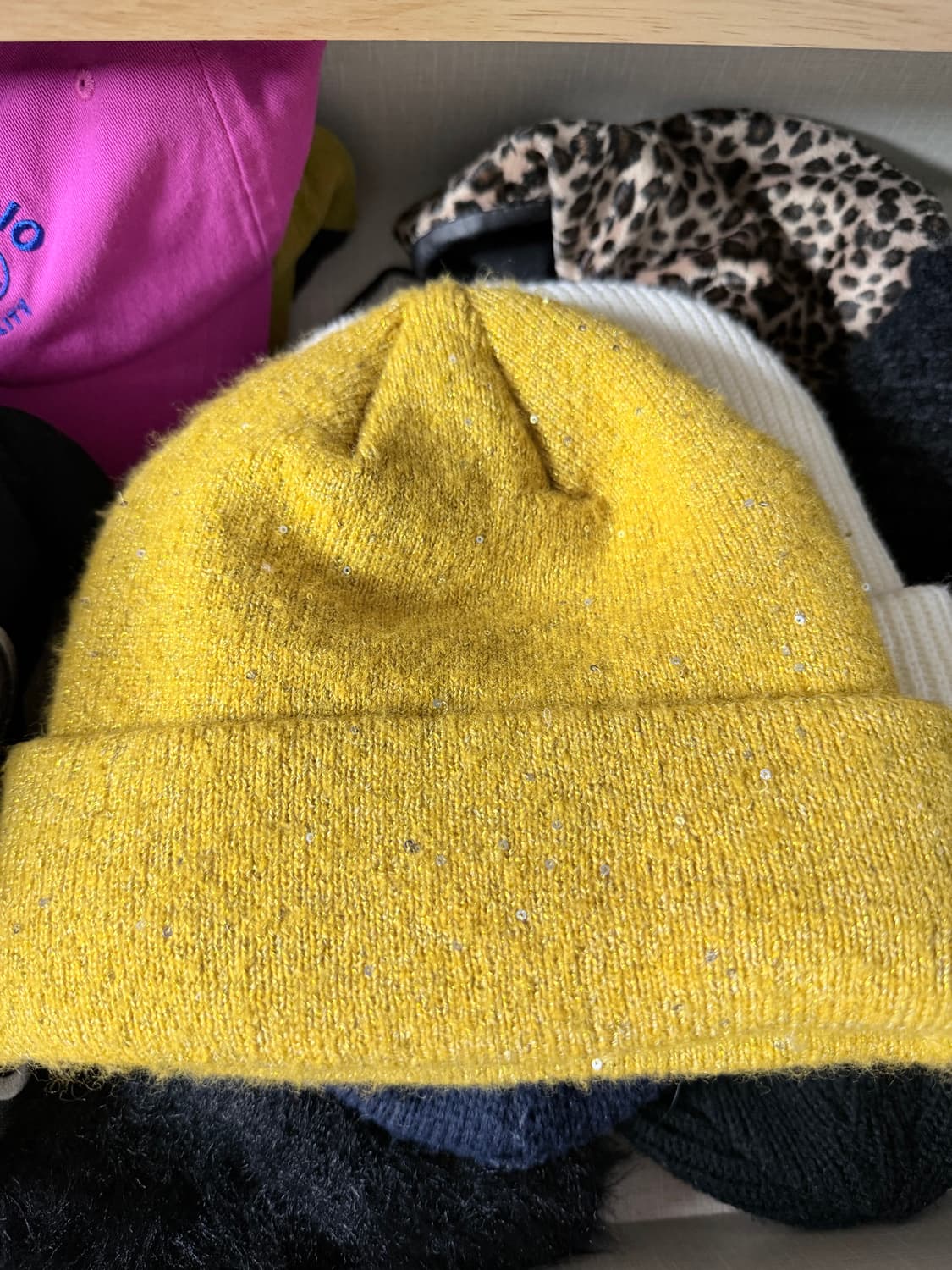 SUPREME BEANIE GOLD 상품이미지2