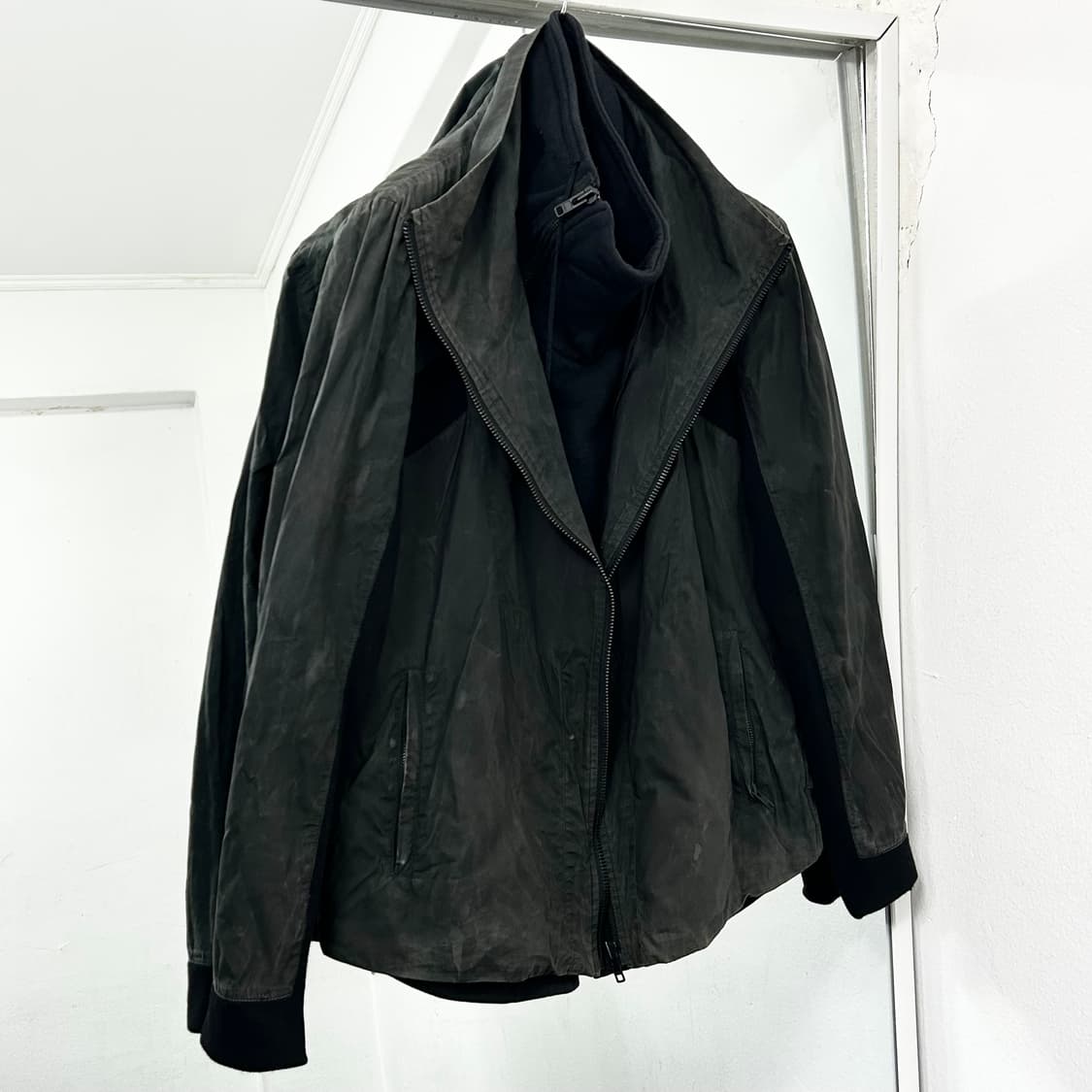 헬무트랭 레이어드 하이넥 자켓 상품이미지4