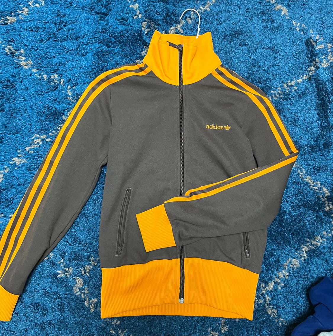 아디다스 브라운오렌지 져지 상품이미지1