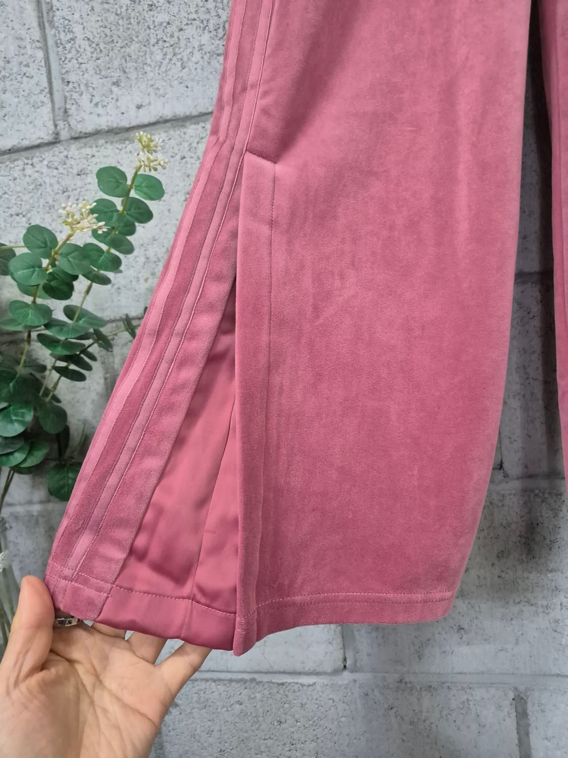 아디다스 벨벳 희귀 핑크 와이드 팬츠  상품이미지6