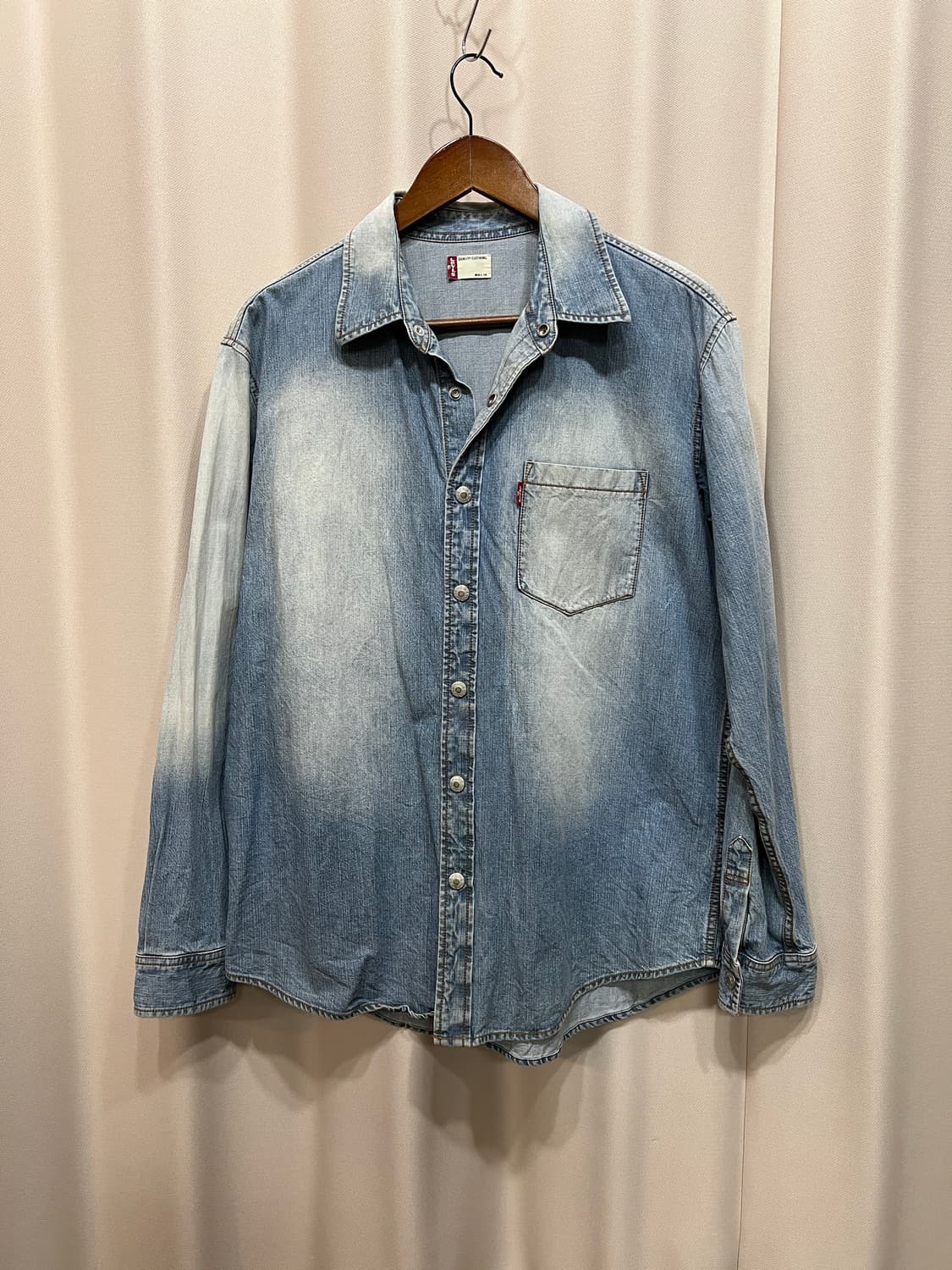 리바이스 워시드 데님 셔츠 상품이미지2