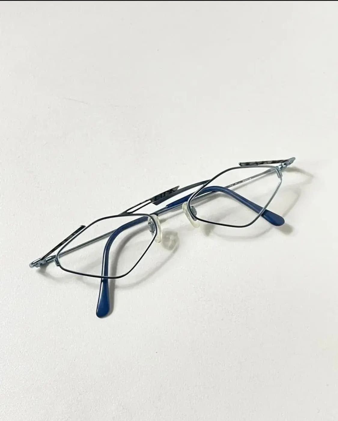 90's 빈티지 다이아몬드 프레임 안경 팝니다 상품이미지1