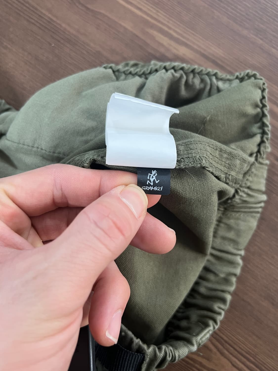 Gramicci 그라미치 루즈 테이퍼드 카키 팬츠 상품이미지9