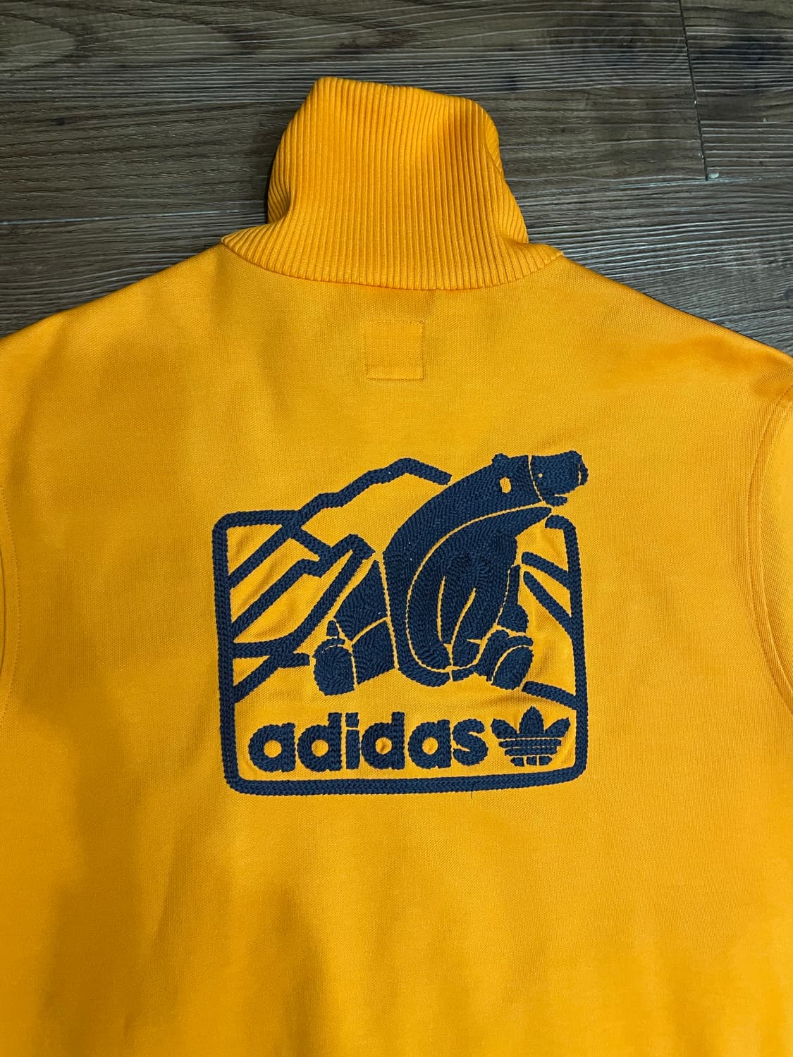 아디다스 베어 자수 베켄바우어 져지 오렌지 상품이미지3