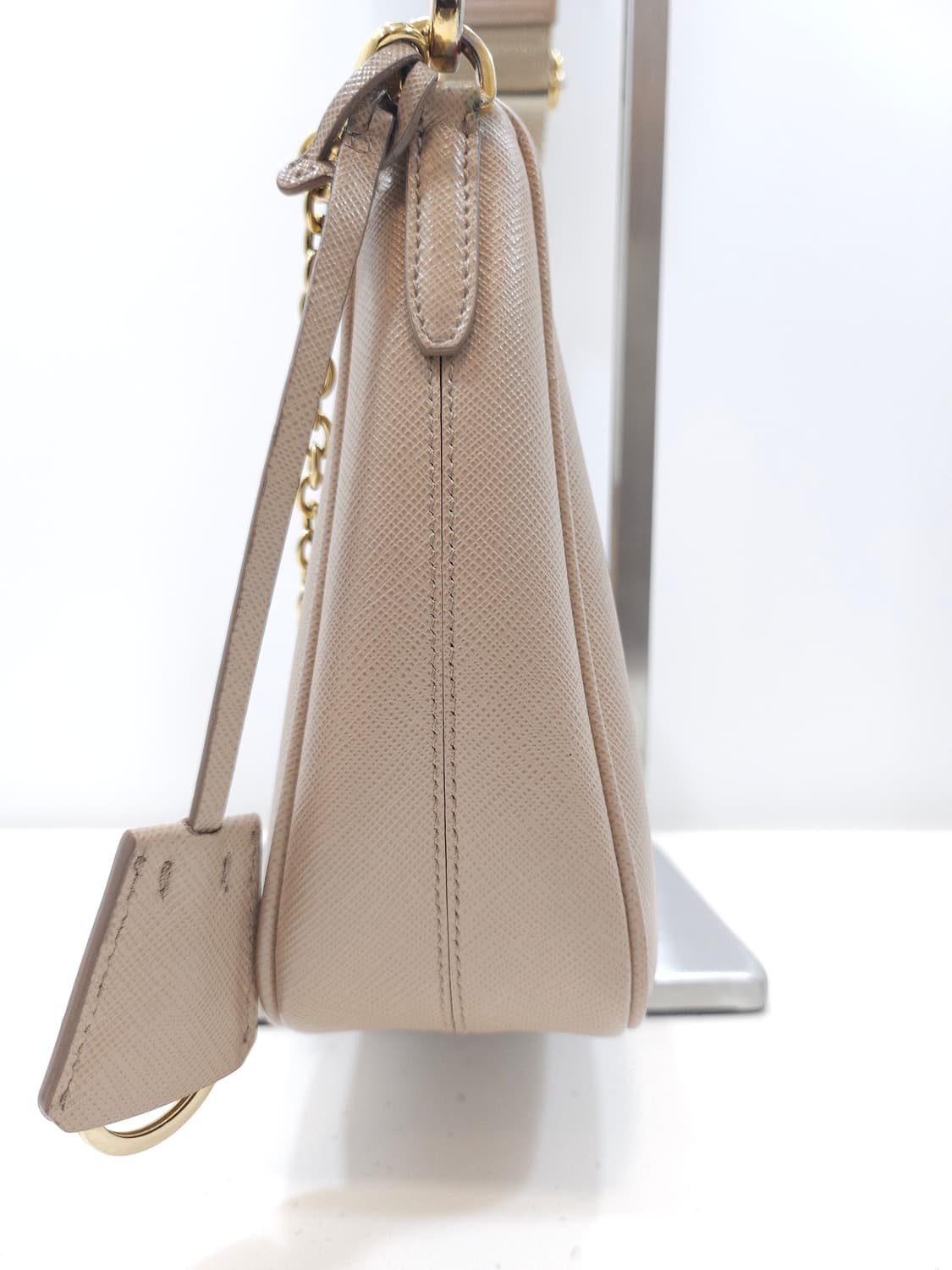 [정품] 프라다 리에디션 2005 사피아노 카메오 베이지 상품이미지6