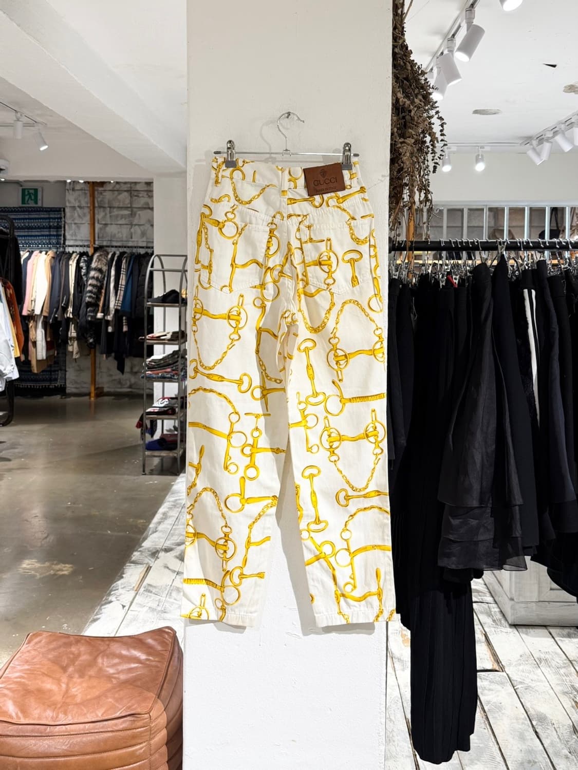 구찌 아이보리 홀스빗 체인 프린팅 데님 팬츠  상품이미지6