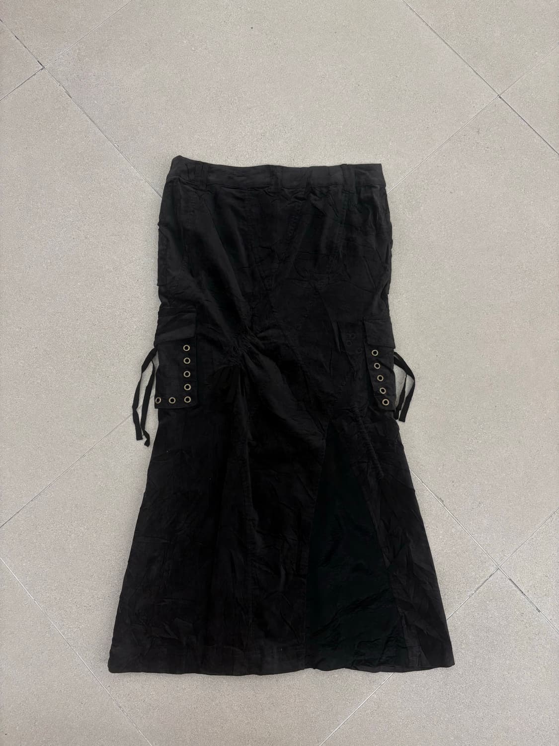 블랙 벨벳 카고 롱스커트 상품이미지5