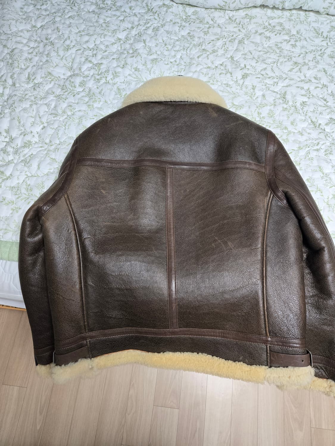 느와르라르메스 양가죽 무스탕 상품이미지3