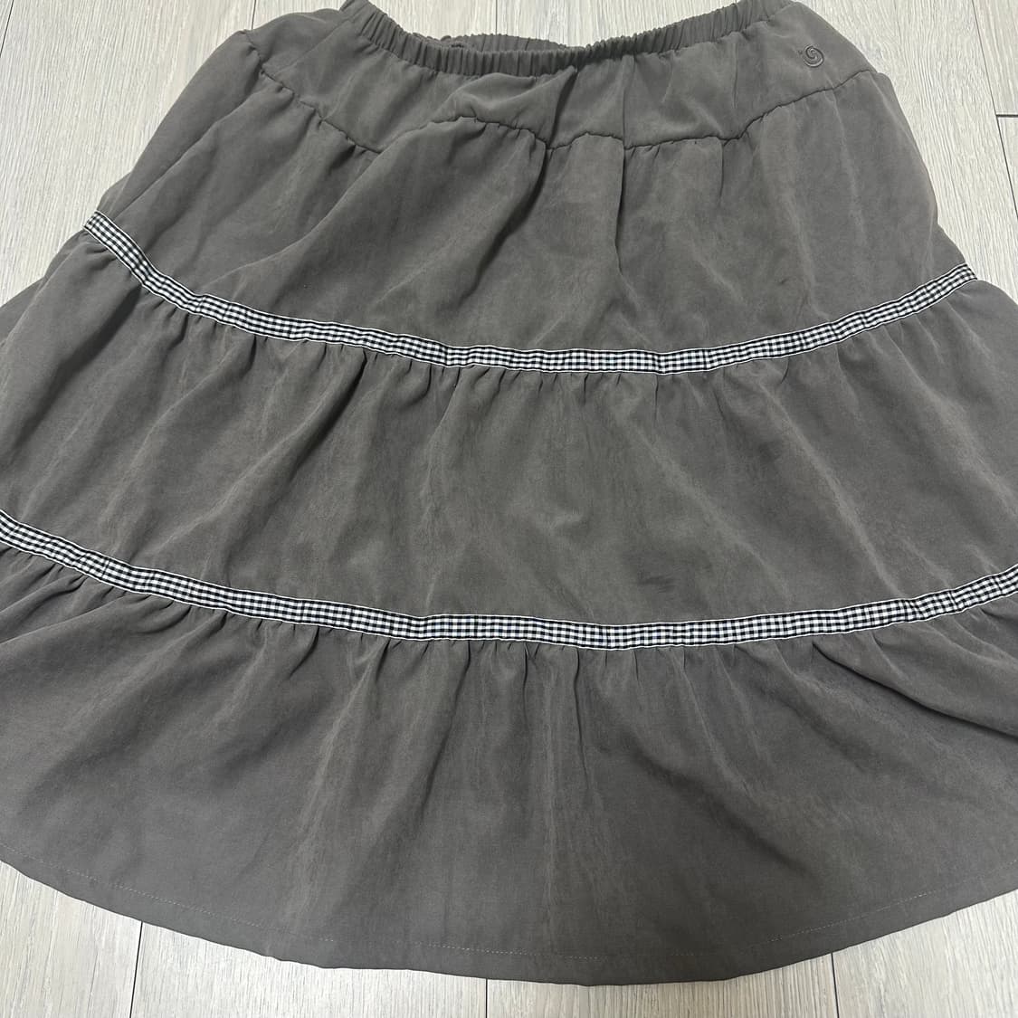 에이이에이이 미디 스커트 브라운 상품이미지2