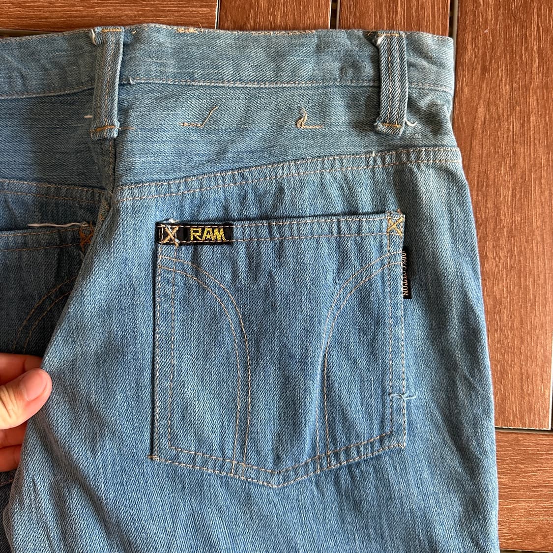 80-90‘s Ram boots-cut bell bottom denim 상품이미지4