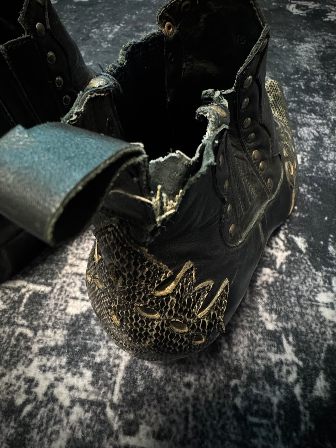 00s Mode Snake Skin Stud Boots 상품이미지5