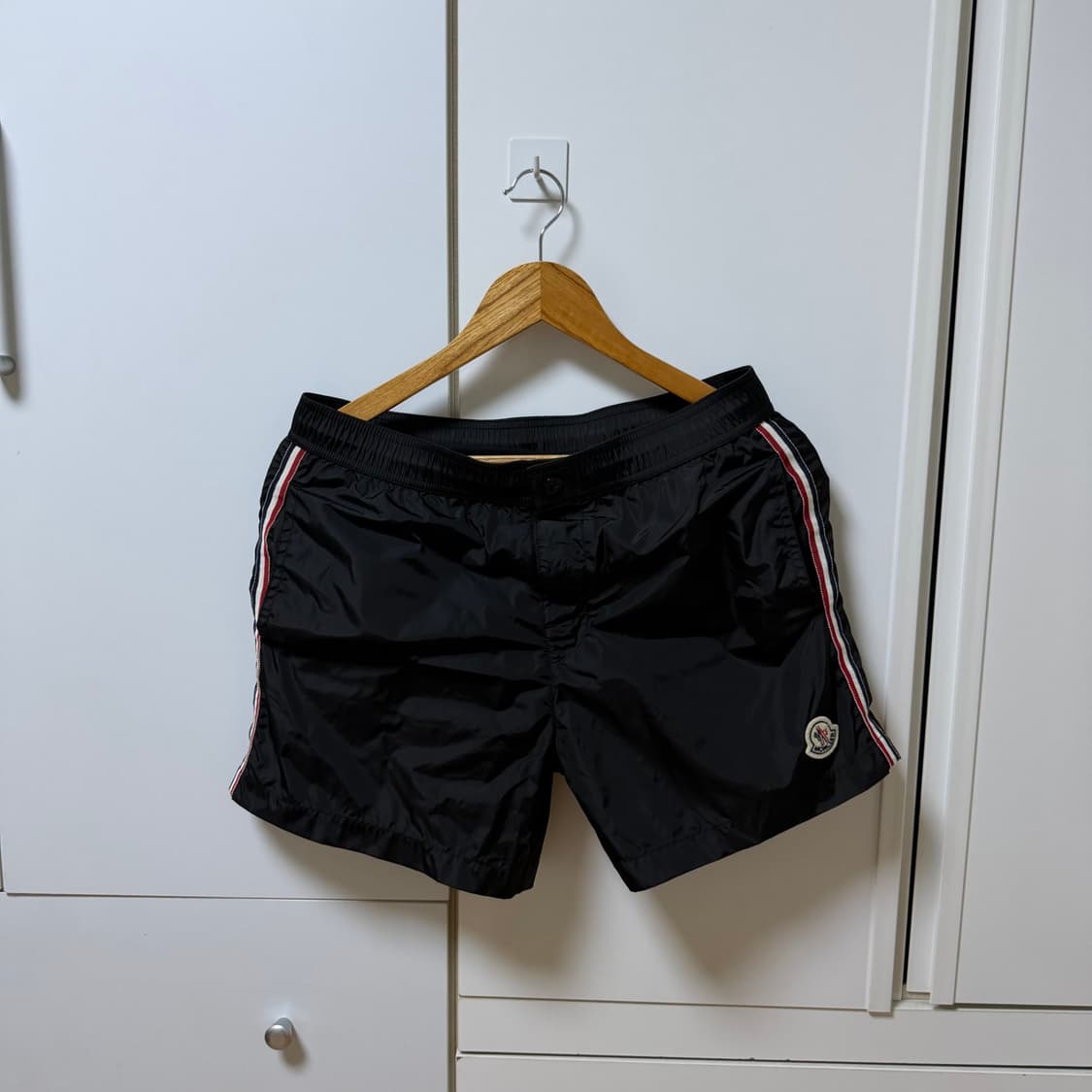 몽클레어 나일론 삼선 반바지 블랙 S 상품이미지1