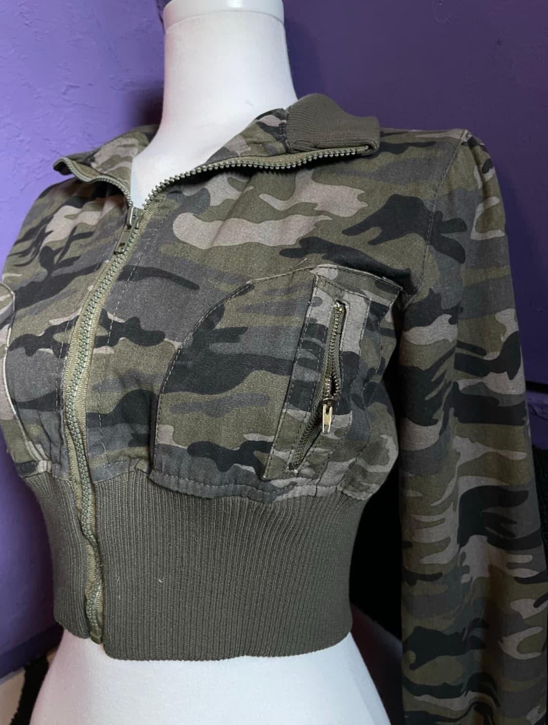 빈티지 Y2K 카모플라쥬 밀리터리 크롭 자켓 큐빈티지 와이즈걸 샵오공이 상품이미지2