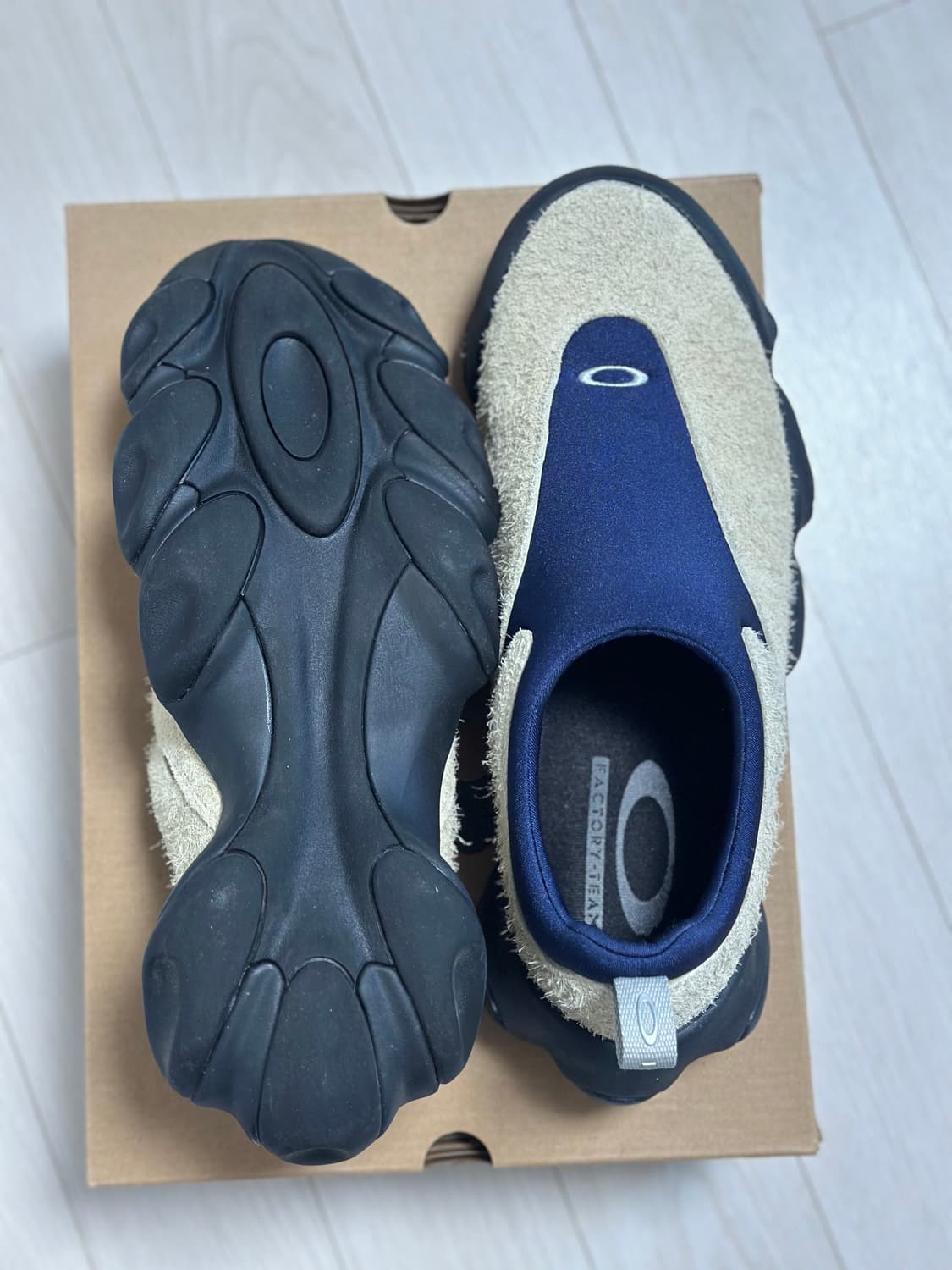 오클리 브레인데드 팩토리팀  샌드블루 280 상품이미지4