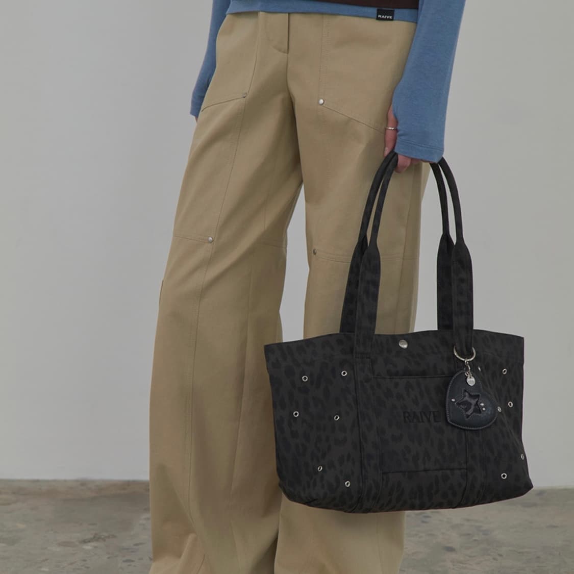 Raive 레이브 레오 숄더 (실착1회) 상품이미지1