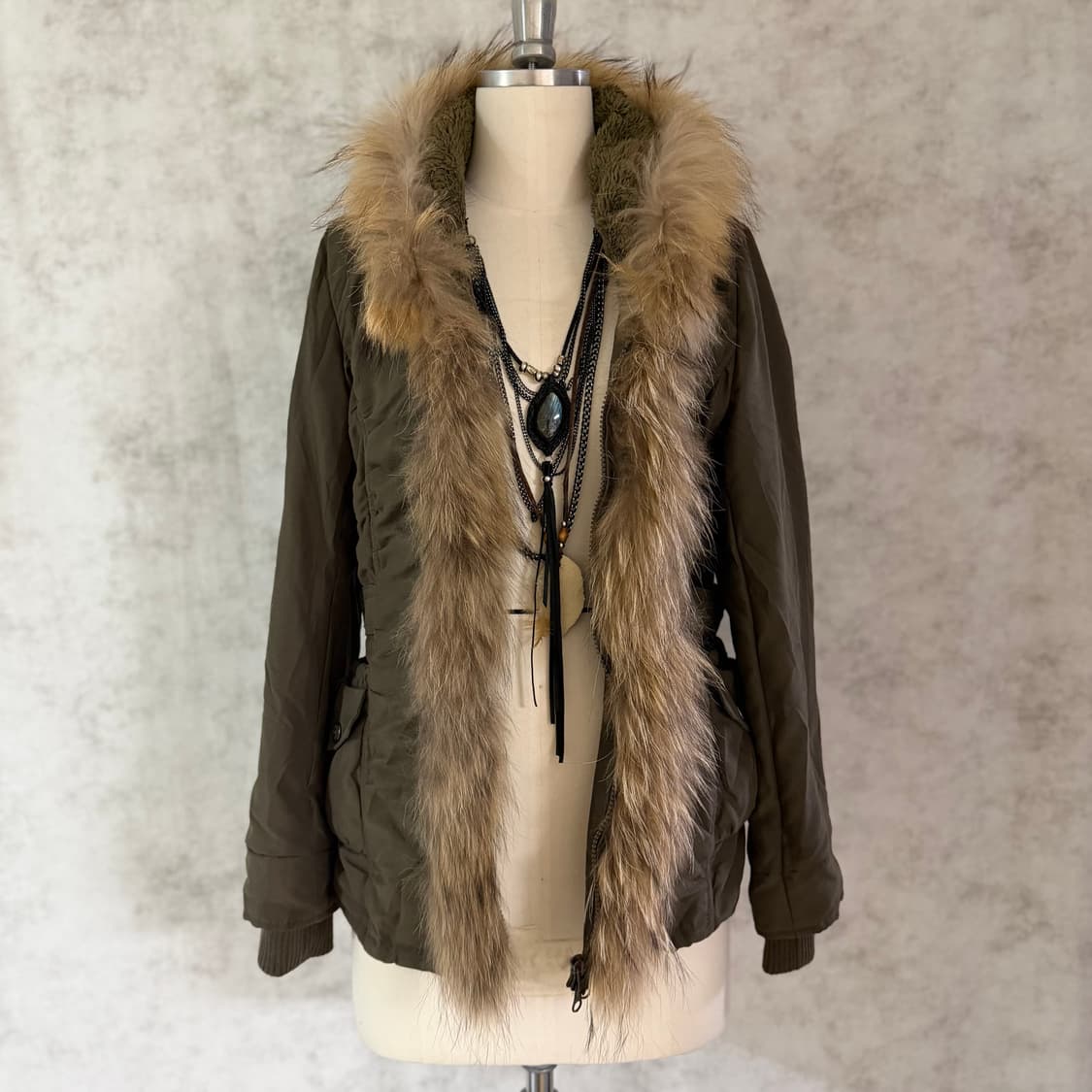Khaki fur jacket 상품이미지1