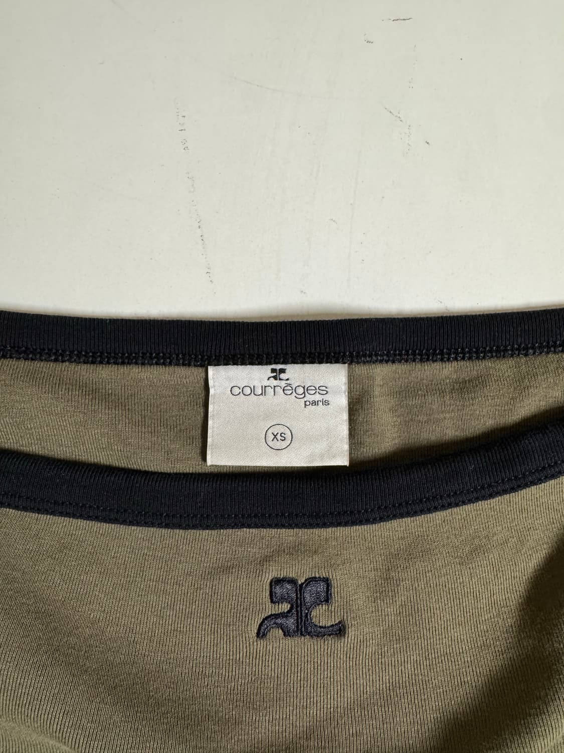 꾸레쥬 오프숄더 긴팔 티셔츠 XS 사이즈 상품이미지4