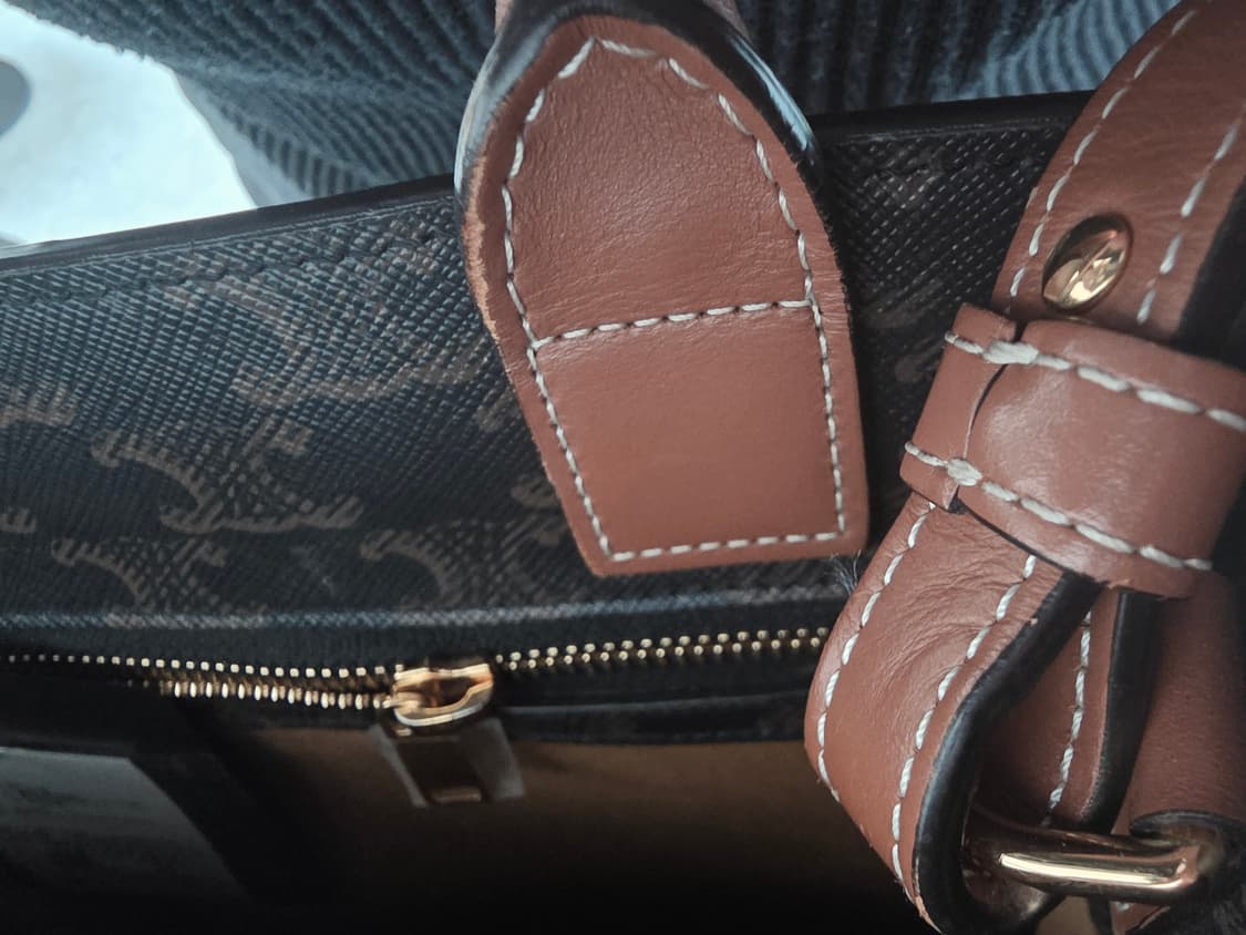 셀린느 트리오페 카바스 스몰백 상품이미지10