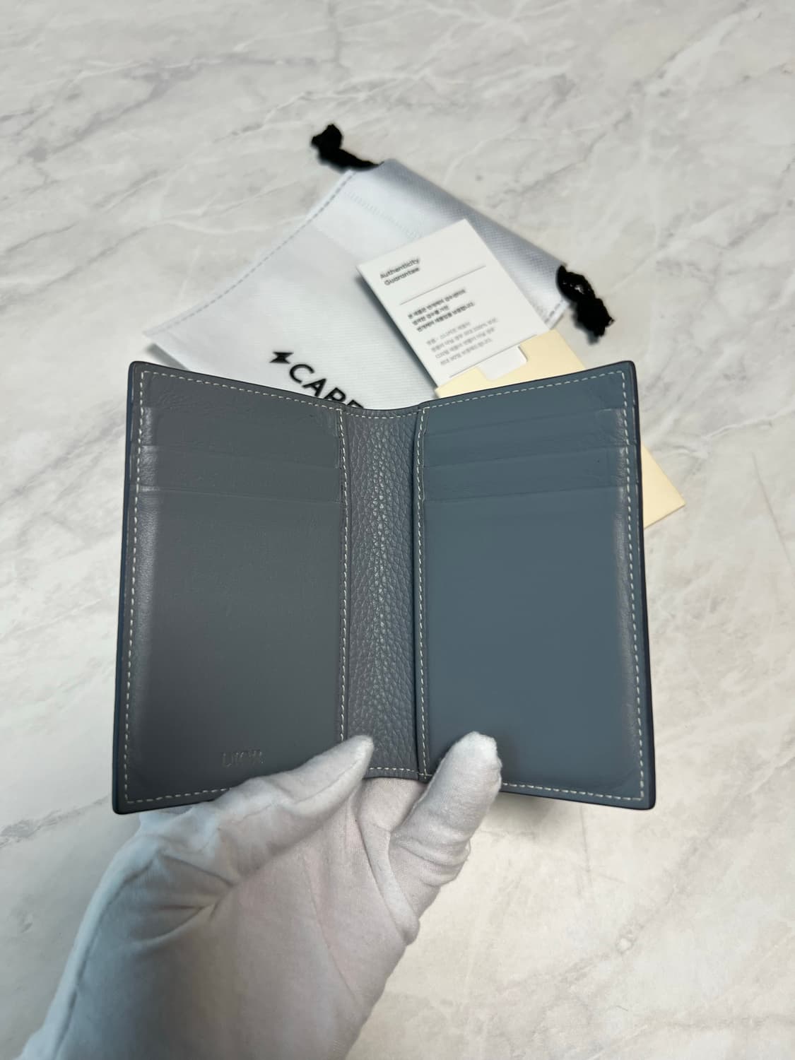 디올 CD 아이콘 버티컬 바이폴드 지갑 상품이미지3