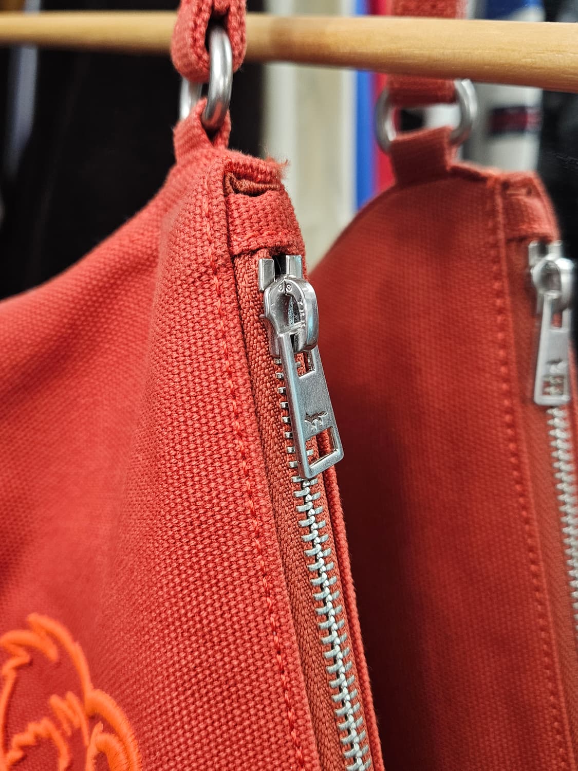 메종키츠네 폭스헤드파우치백 상품이미지3