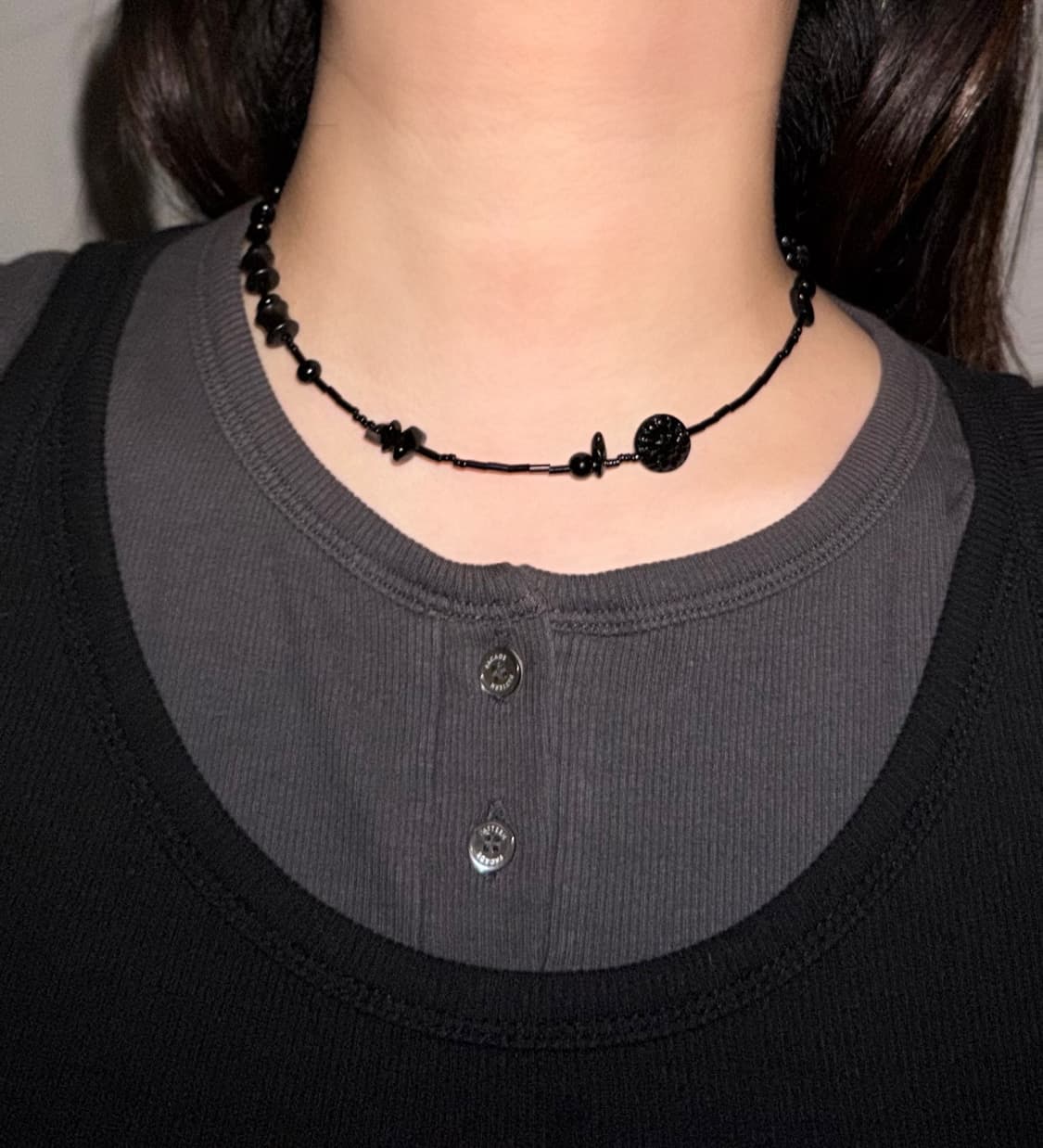 [rrrocnoc] yeon 블랙 비즈목걸이 상품이미지8