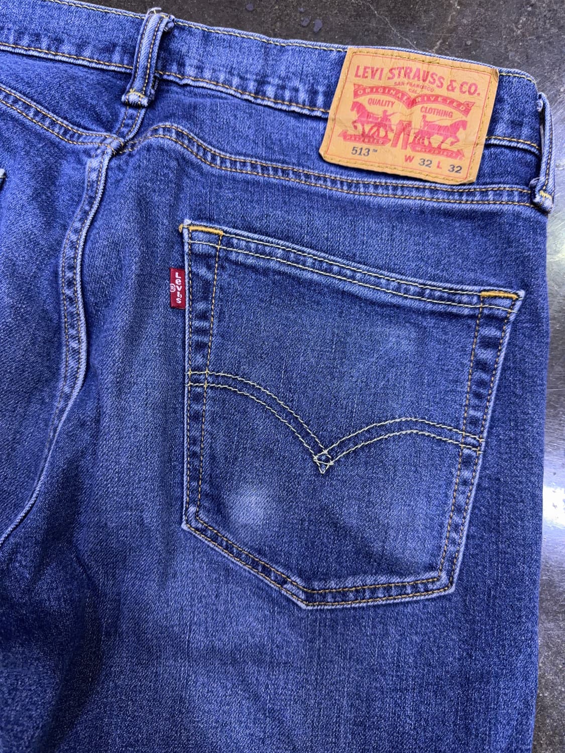 리바이스 513 슬림 스트레이트핏 중청 워싱 데님팬츠 32 상품이미지8