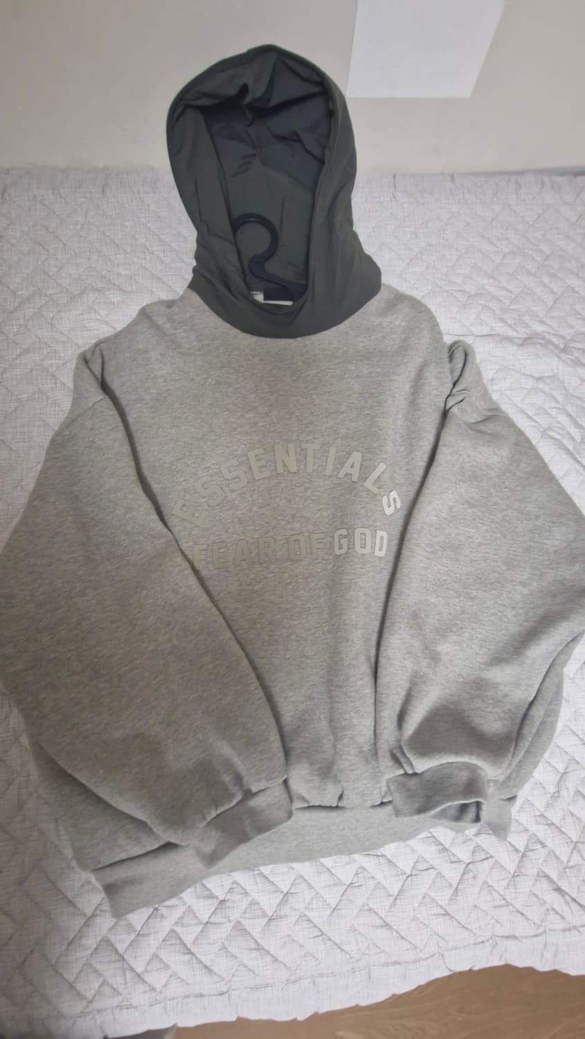 에센셜 후드티 사이즈 L 3번입음 상품이미지5