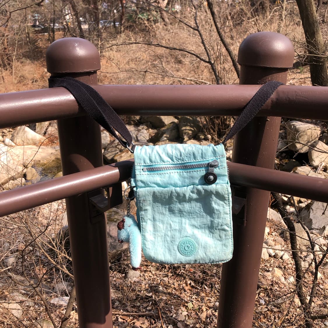 키플링 민트 크로스백 🔎  상품이미지1