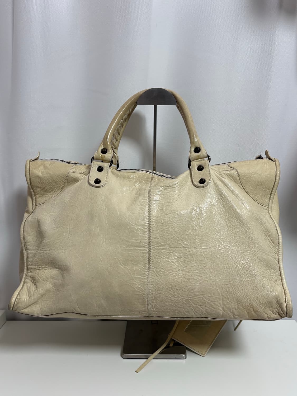 발렌시아가 워크 모터백 아이보리 상품이미지4