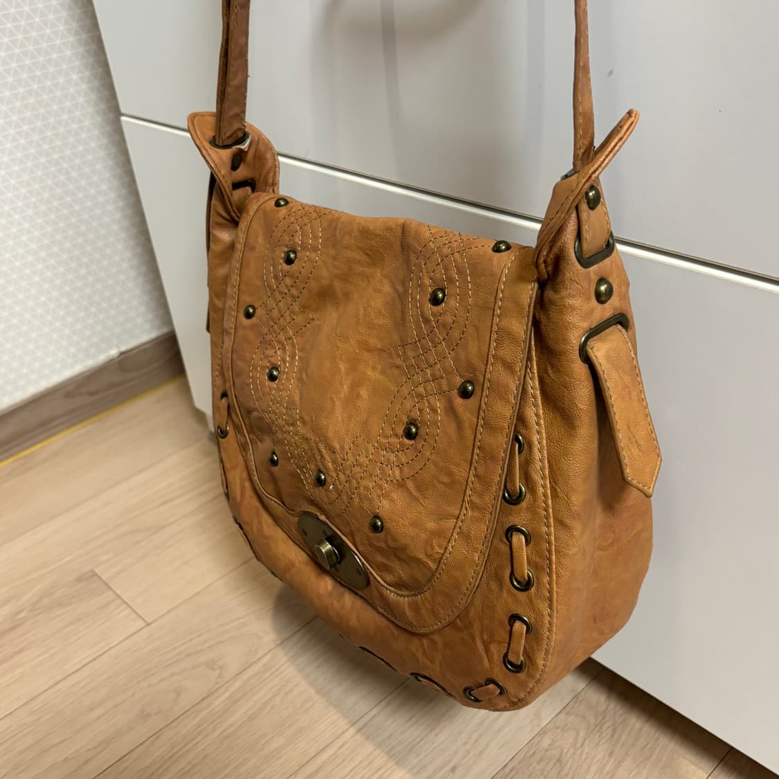빈티지 레더 웨스턴 디테일 숄더 크로스백 상품이미지2