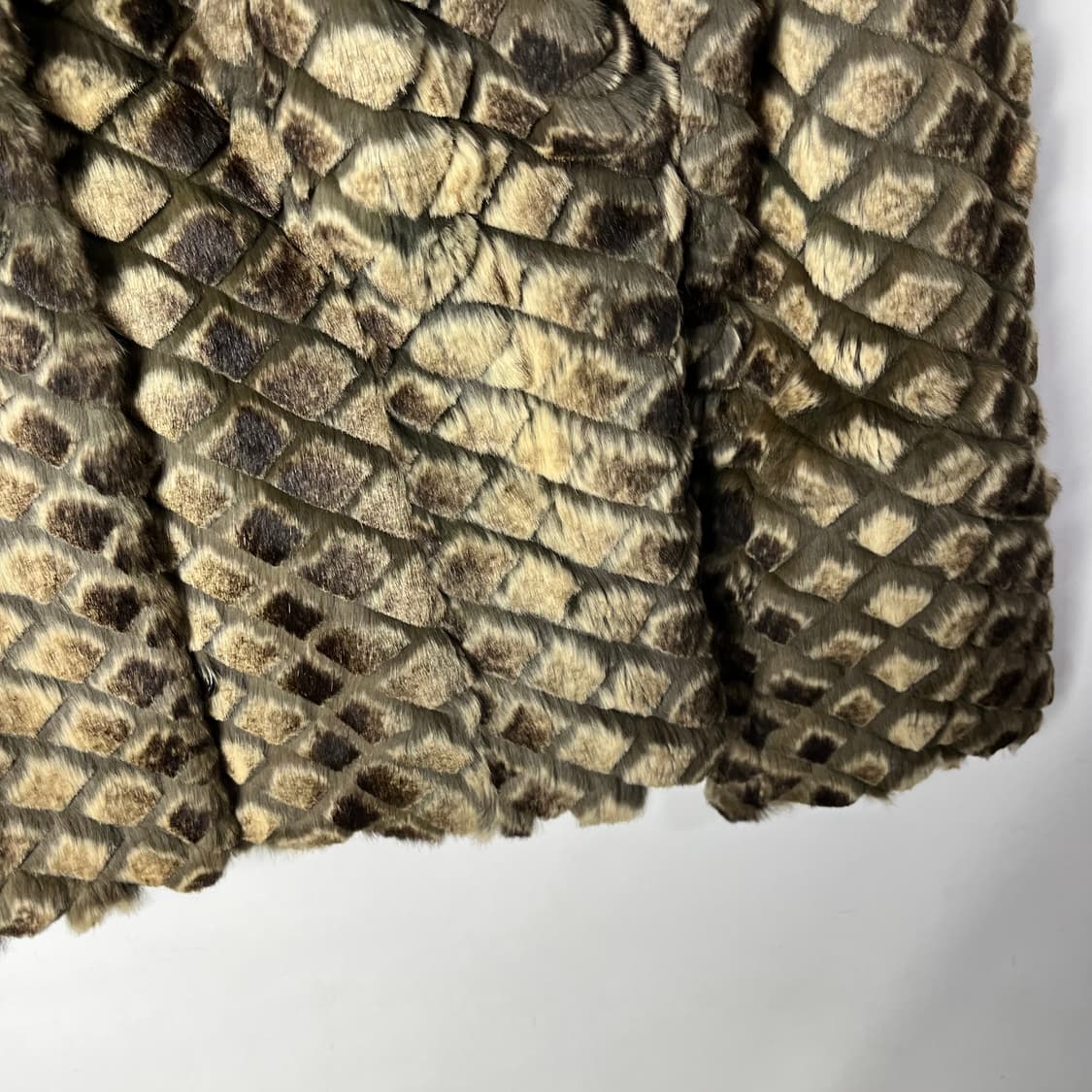 [JPN] 다이아몬드 컷팅 밍크퍼 자켓 상품이미지4